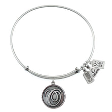 Load image into Gallery viewer, Wind &amp; Fire Love Letter &#39;O&#39; Charm Bangle
